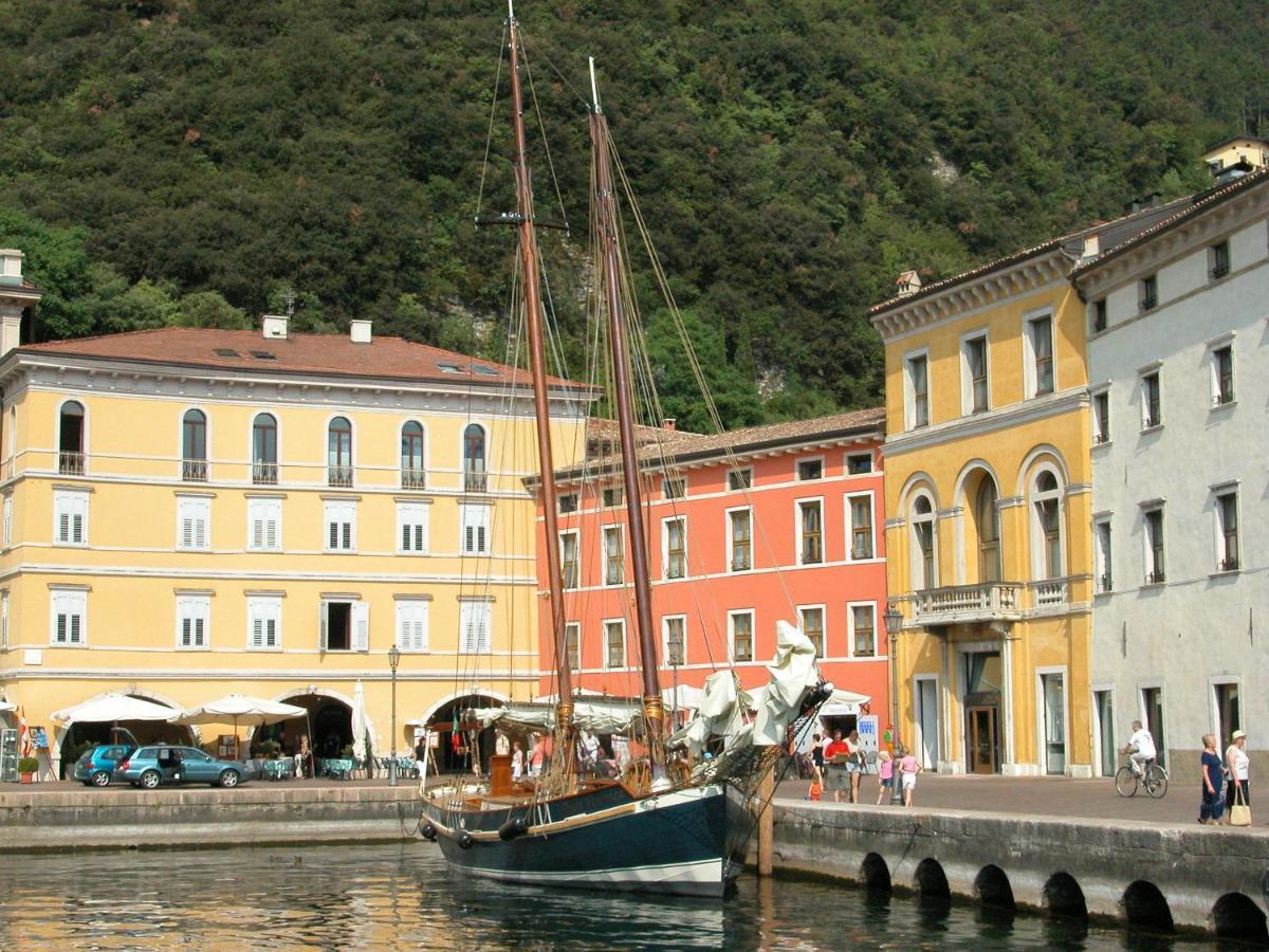 Spiaggia Residence Riva del Garda Dış mekan fotoğraf